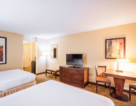 STANDARD GUESTROOM | TWO DOUBLE BEDS